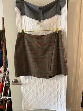 Old Navy Plaid Mini Skirt in Brown with Red Accent